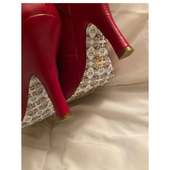 Y2K Irregular Choice Leather Shoes Women Size 8 w Attached Feathers Fun Burgundy - Picture 9 of 9